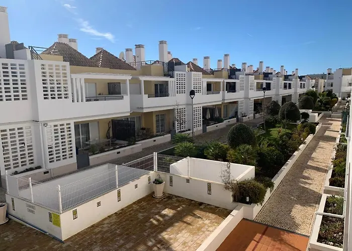 Amazing 2 Bedroom First Floor Wpcb57 *