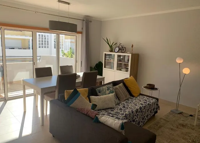 Amazing 2 Bedroom First Floor Wpcb57