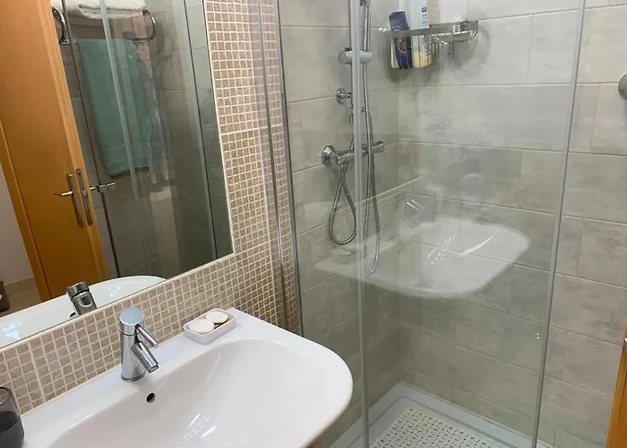 Amazing 2 Bedroom First Floor Wpcb57